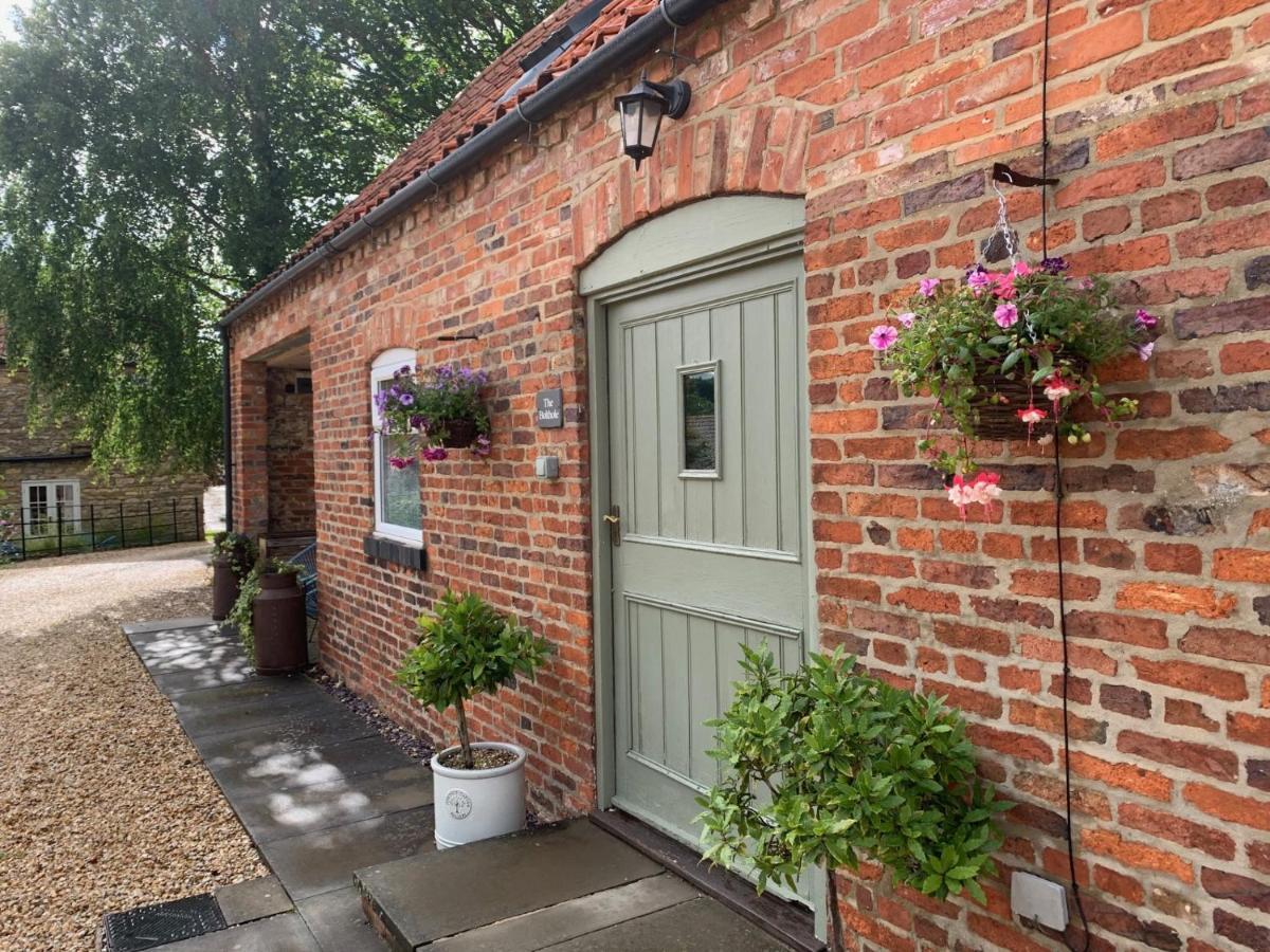 The Bolthole Barn With Wood-Fired Hot Tub Villa Glentworth Exterior photo